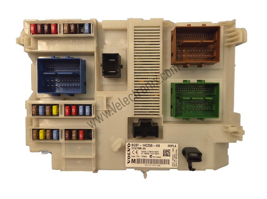 2010–2016 Volvo P3 Central Electronic Module used for professional CEM cloning and data transfer service.